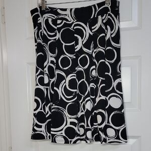 LILY A-LINE SKIRT SZ LARGE BLACK WHITE GEOMETRIC PRINT